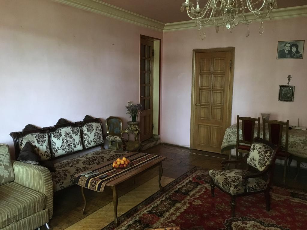 Aram Guest House Ереван Екстериор снимка